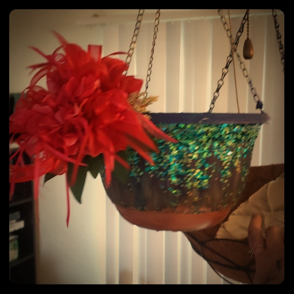 Hanging planter